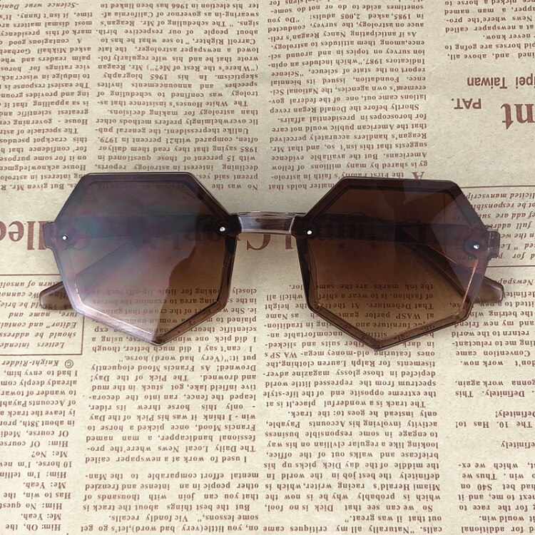 Kid Boy Girl Swimming Beach Sunglasses Irregular Sunglasses Shades Lenses UV400 Protection 3-8Years: D