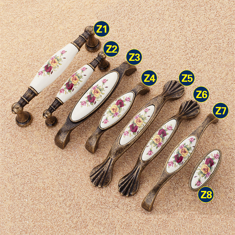 Light Luxury Kitchen Accessories Zinc Alloy Furnitur Handl Knob Flower Carved Yellow Kitchen Cabinet Storage Modern