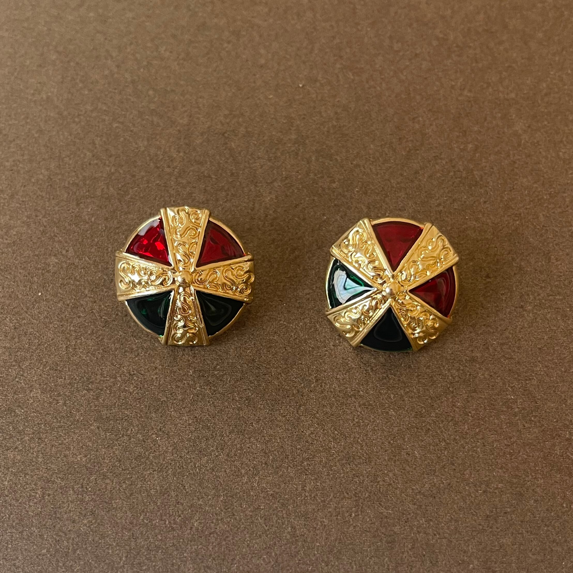 HUANZHI-pendientes esmaltados geométricos Vintage para mujer, aretes de flor de perla francesa, tachuelas de esmalte colorido, joyería para mujer, de: 5