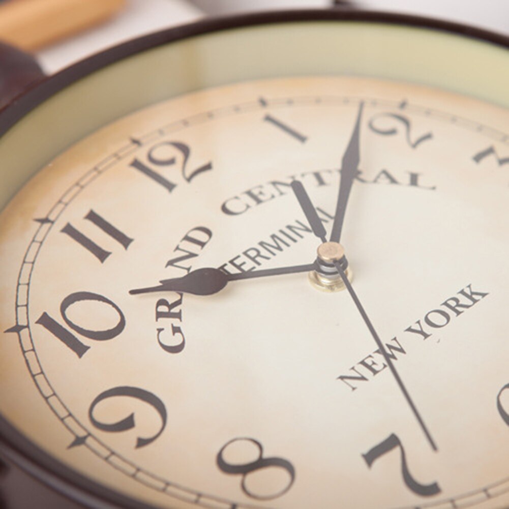 Zauberstab montieren Doppelseitige Uhr Jahrgang Doppelseitige Wanduhr Zug großartig