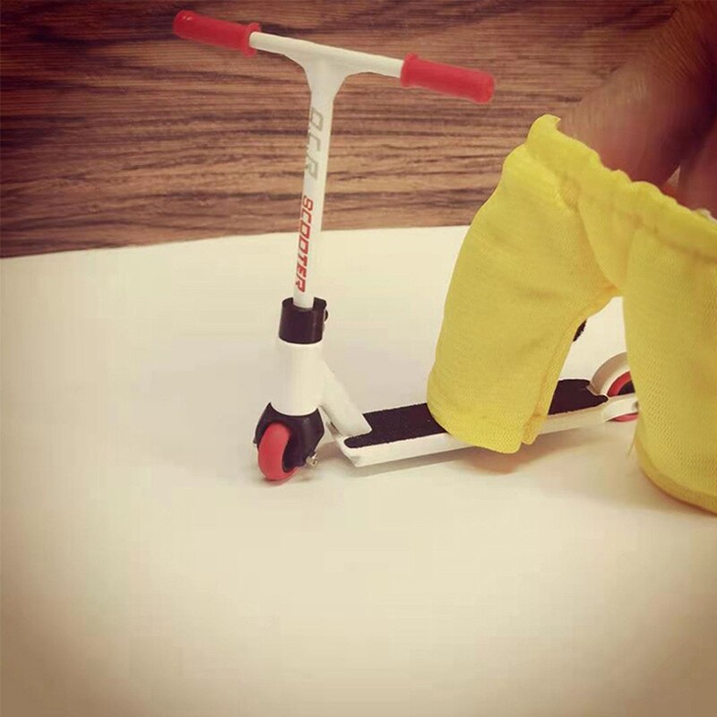 Legering Vinger Scooter Met Mini Scooters Gereedschap En Vinger Skateboard Speelgoed 2022 Meest Populaire Laagste Prijs Toets