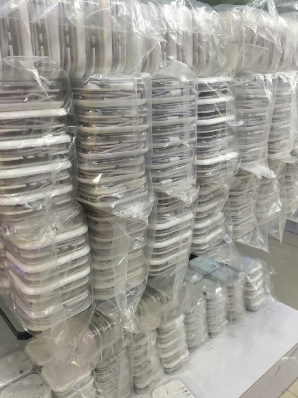 cablata Auricolare con Microfono per Samsung iPhone Xiaomi Smartphone Auricolari stereo in-orecchio Auricolare