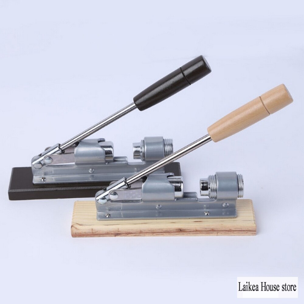 Hand Pressed Mechanical Walnut Clip Metal Nut Shell Breaker Nutcracker Wooden Handle Walnut Clip Kitchen Labor Saving Tools
