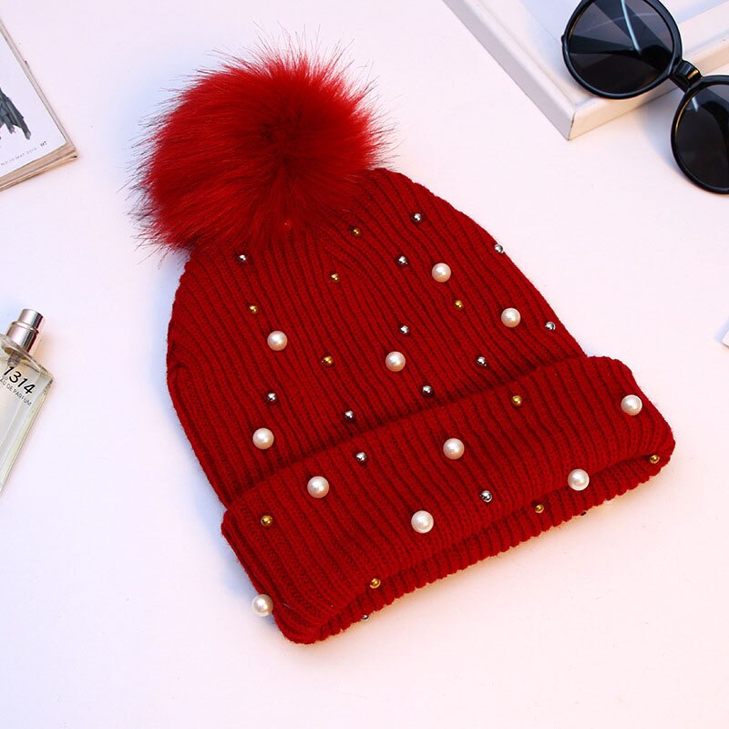 Kvinder vinter hat pompon bolde cap perler rhinestones strikket uld beanie afslappet udendørs varme kvindelige skullies hatte: Rødvin