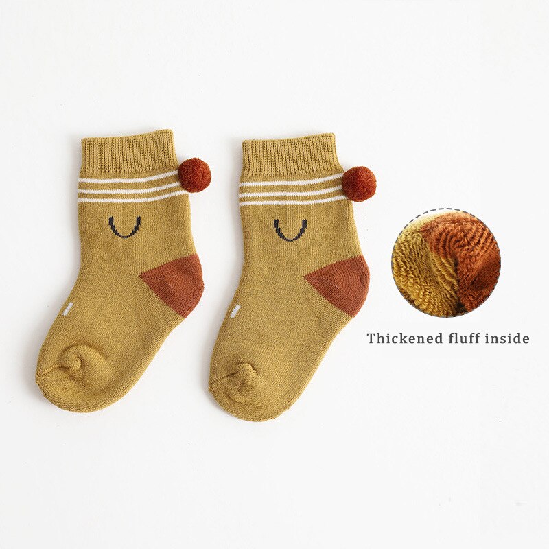 Zimowe ciepłe skarpetki dla noworodków śliczne pompon wełna jagnięca chłopcy dziewczęta skarpetki niemowlę maluch skarpetki podłogowe 0-1Y: żółty