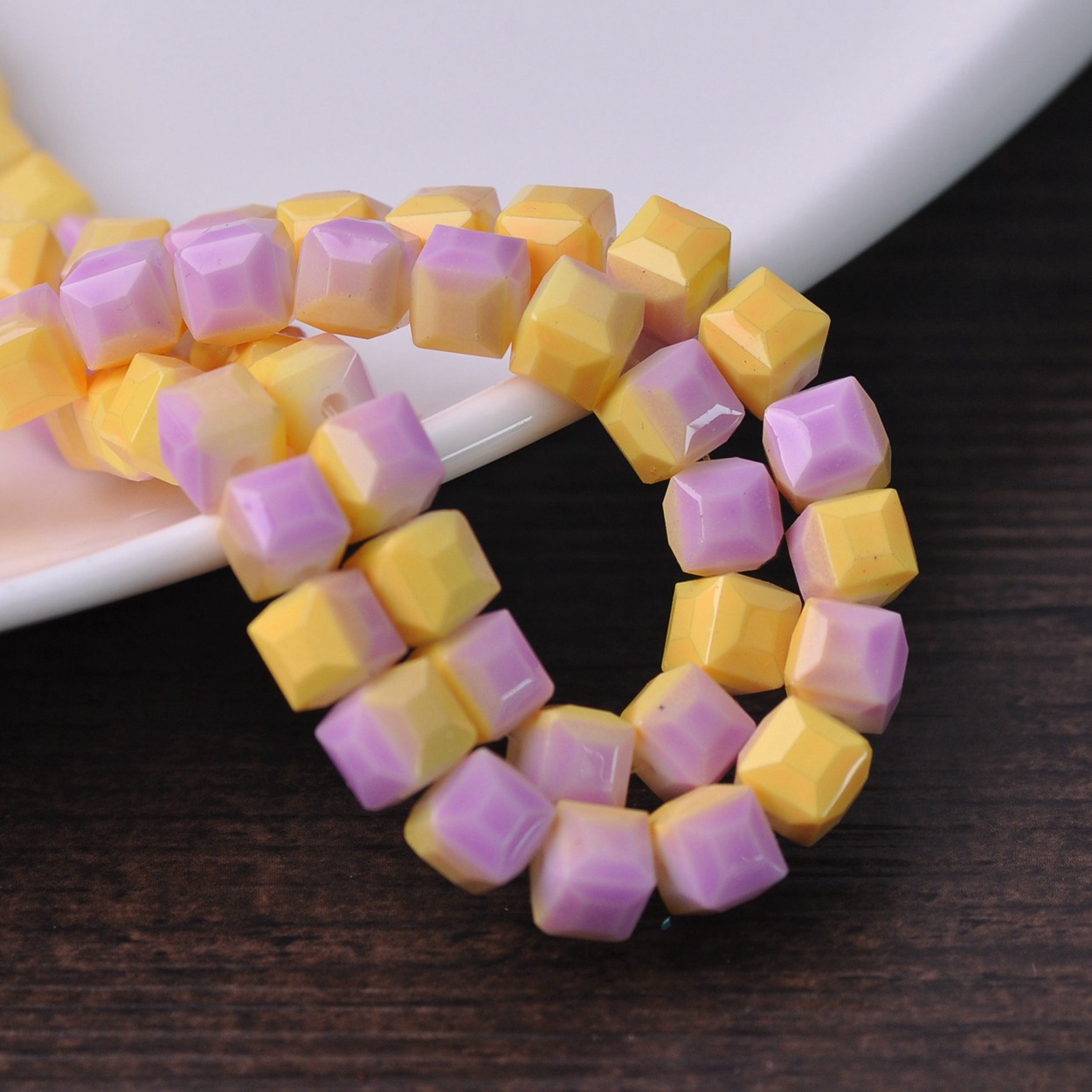 Kleurrijke Bekleed Kubus Vierkant Geslepen 8Mm 10Mm Opaque Glas Losse Ambachten Kralen Lot Voor Sieraden Maken Diy craft Bevindingen: Lavendel / 8 mm