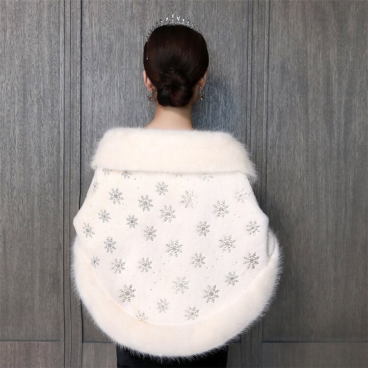 JaneVini Faux Fur Wrap Warm Shawl Winter Wedding Cover Up Stole Bridal Accessories Light Champagne Cape Shrugs for Women