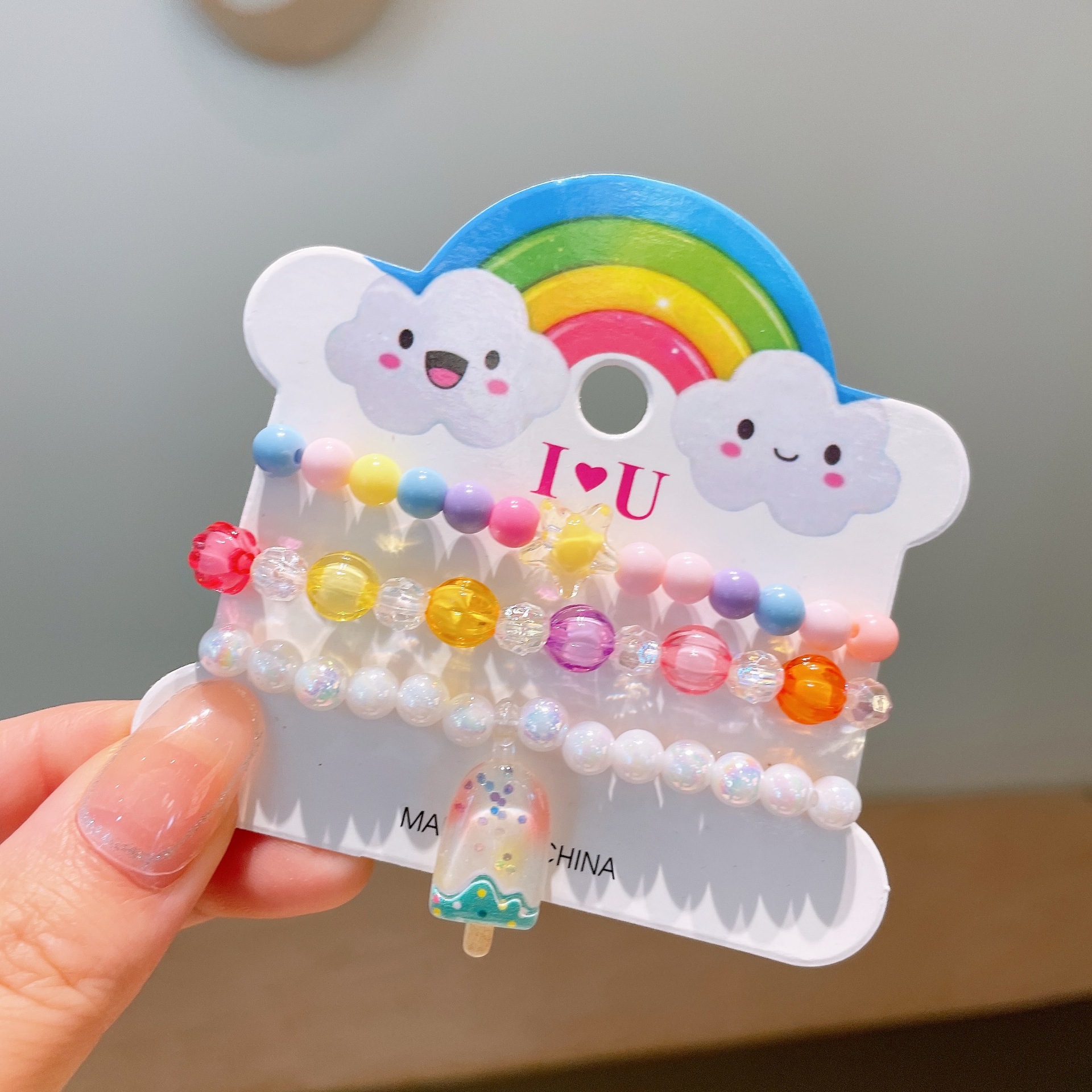 3 uds Qute pulseras de resina coloridas Kit de pulseras para niñas pequeñas pulsera con dijes de para niños accesorios de joyería para fiestas: Estampado en caliente