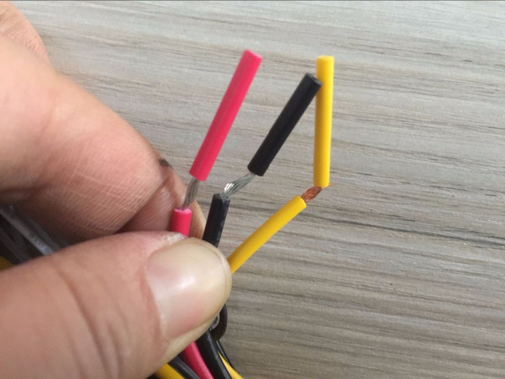 Auto bil skjult alarm tyveri beskyttelse til at tilslutte en udpeget kontakt via små lys, lamper, bremselys, horn til unchained