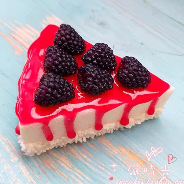 Cute Jam Cake Fridge Magnets Triangle Cake Message Stickers with Blueberry Raspberry Strawberry Refrigerator Magnets Food Fruit: 03 1PCS