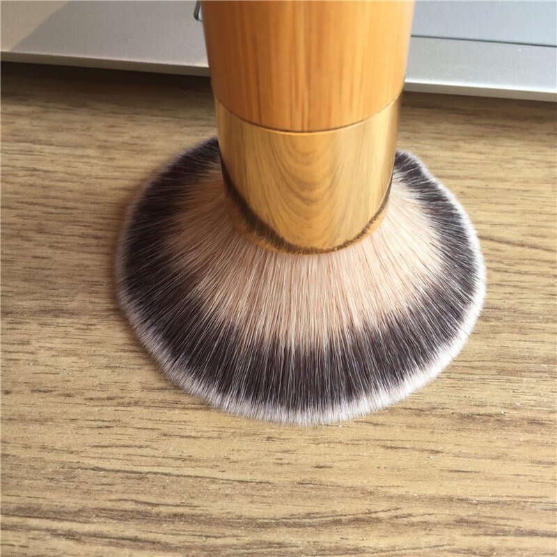 The Buffer Airbrush Finish Bamboo Foundation Makeup Brush - Dense Soft Synthetic Hair Flawless Beauty Cosmetics Blender Tools