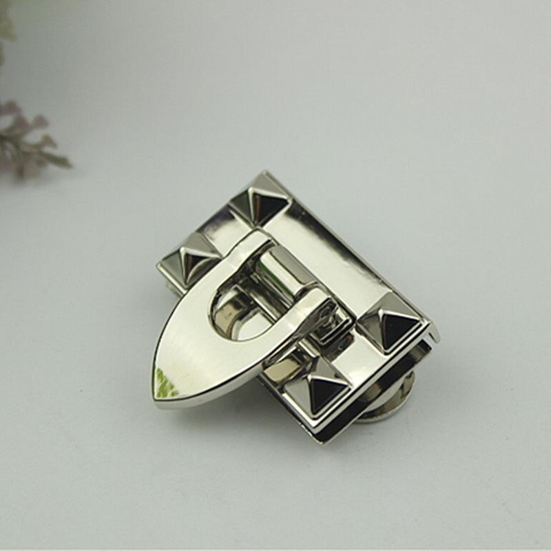 1 st Metalen Vierkante Kleine Tas Turn Lock Twist Lock Sluiting Leer Craft Vrouwen Tas Handtas Schoudertas Portemonnee DIY Tas Hardware