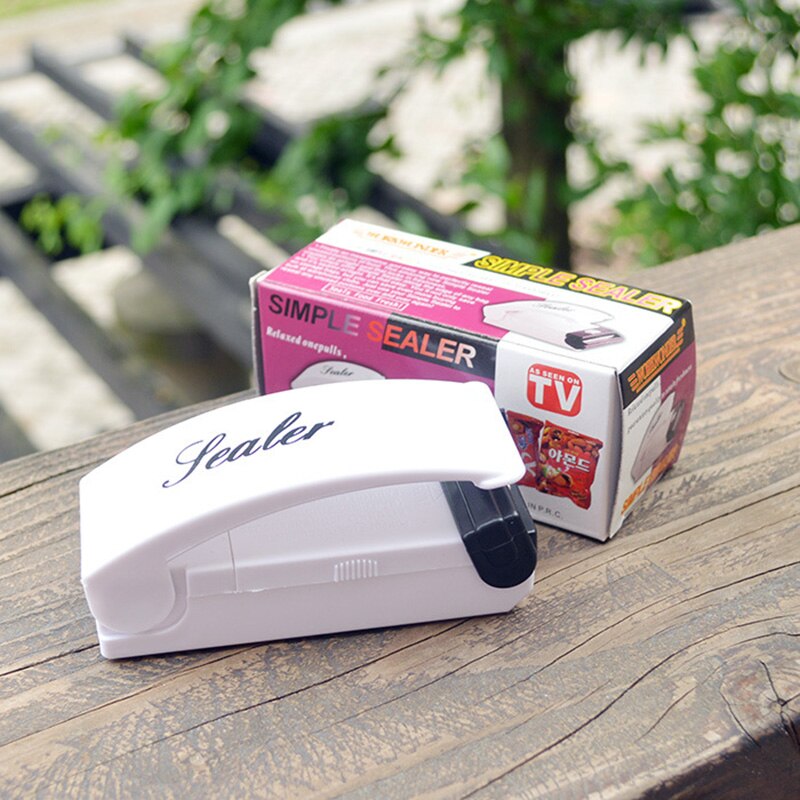 Mini Practical Packing Bag Hand Press Seal Machine Portable Plastic Bags Sealing Machine Household Food Packaging Bag Clip