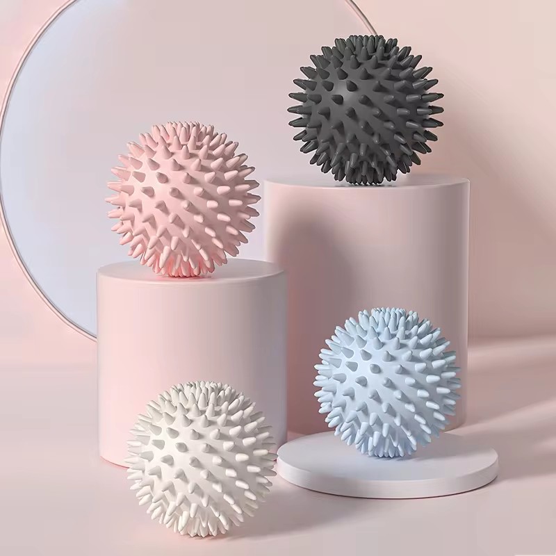 Massage ball myofascial release ball massage device spiky roller for deep tissue trigger point muscle regeneration myofascial pain relief