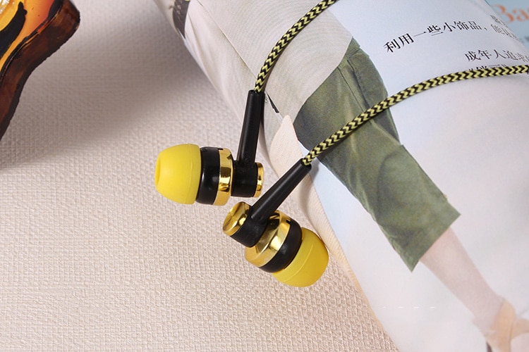 Wired Earphone In-Ear Sport Headset With Built-in Microphone 3.5mm Hifi Headphone For Samsung Galaxy S6 Wired Smartphone