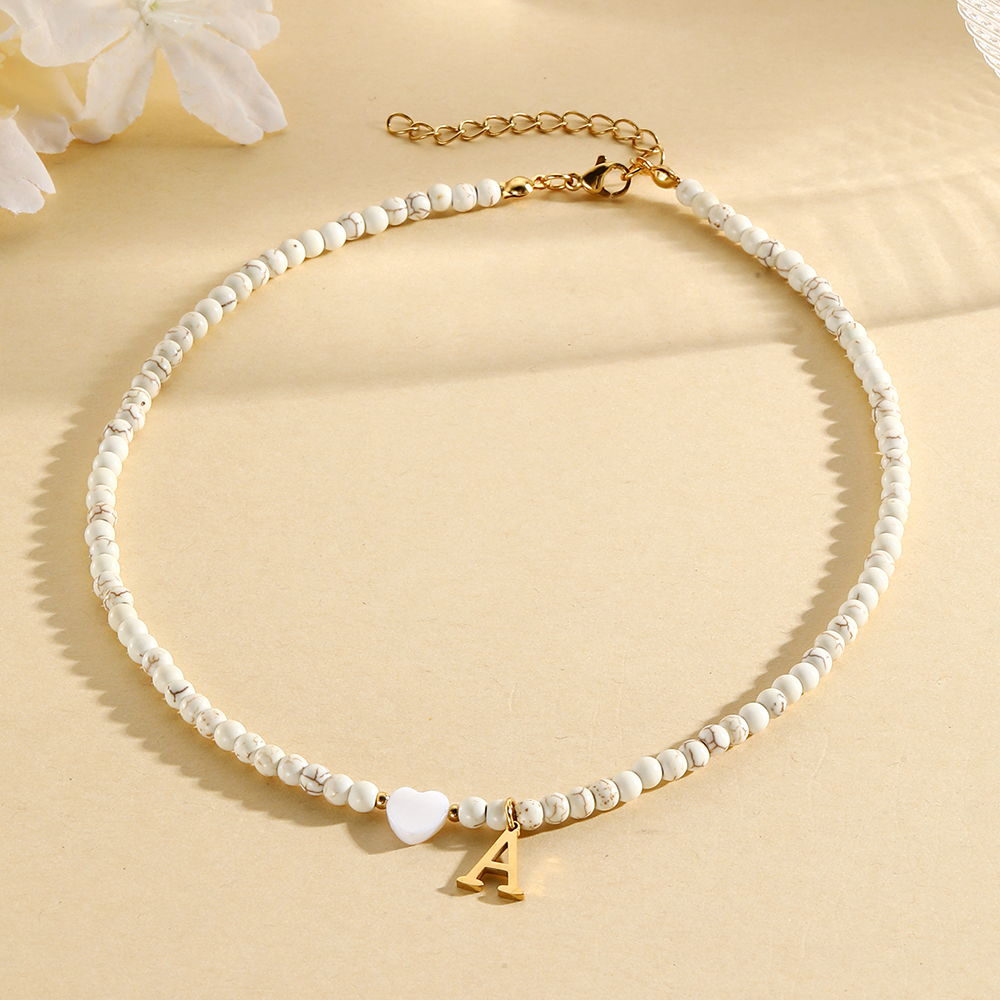 Gargantilla bohemia con cuello, collares con iniciales, cuentas colgantes con letras de concha en forma de corazón, collar de acero inoxidable para mujer, tendencia 2024