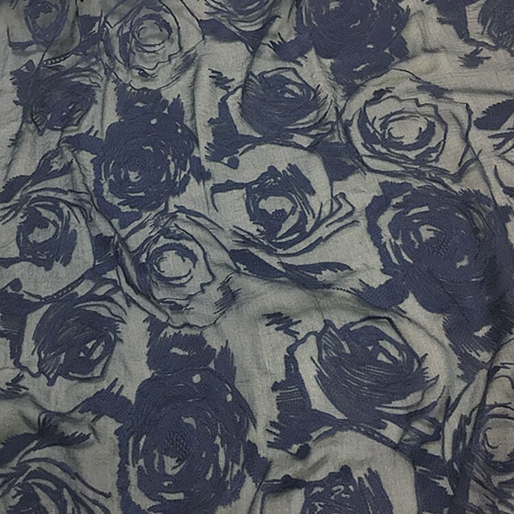 Geborduurde Crinkle Zijde Georgette Gaas Stof De Achtergrond Is Pure Zijde, SCG693