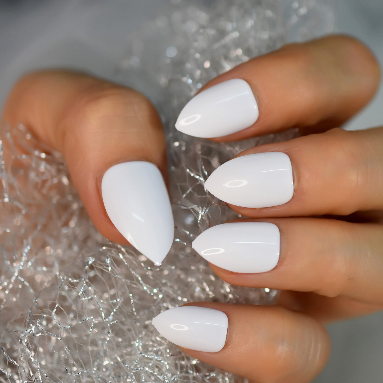 White Color Choose Able Sharp Stiletto Acrylic Fingernails Art Full Cover Nails With Tabs Short Version