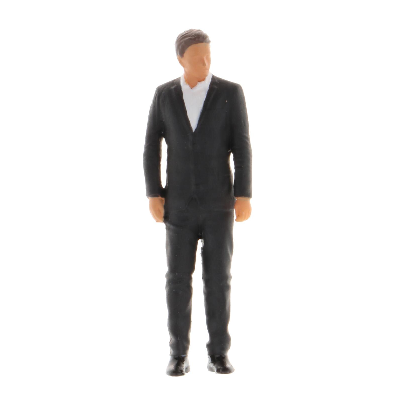RM 1:64 Resin Model Tiny People Figure Business Trip Dolls Character Miniature Dioramas Street Layouts Diorama Gauge S: Black Suit