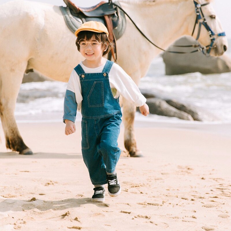 Jeans voor jongens kindertrainingspakken lente zomer jumpsuit voor meisjes overalls voor kinderen kinderbroek met wijde pijpen van katoen casual