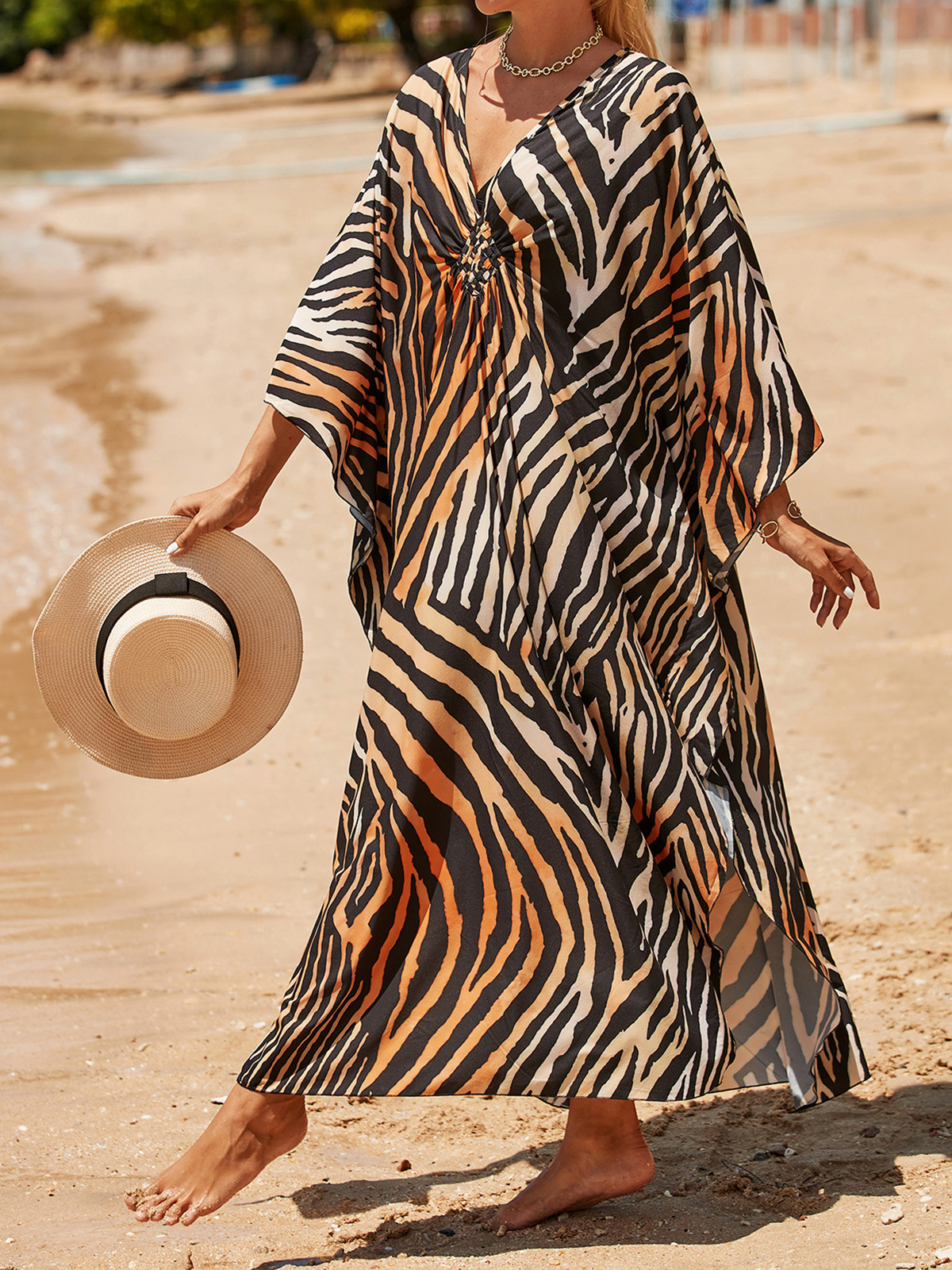Vestido Longo Feminino Estampado Zebra com Decote V para Praia, Saída de Praia, Moda Praia V4159: Cáqui