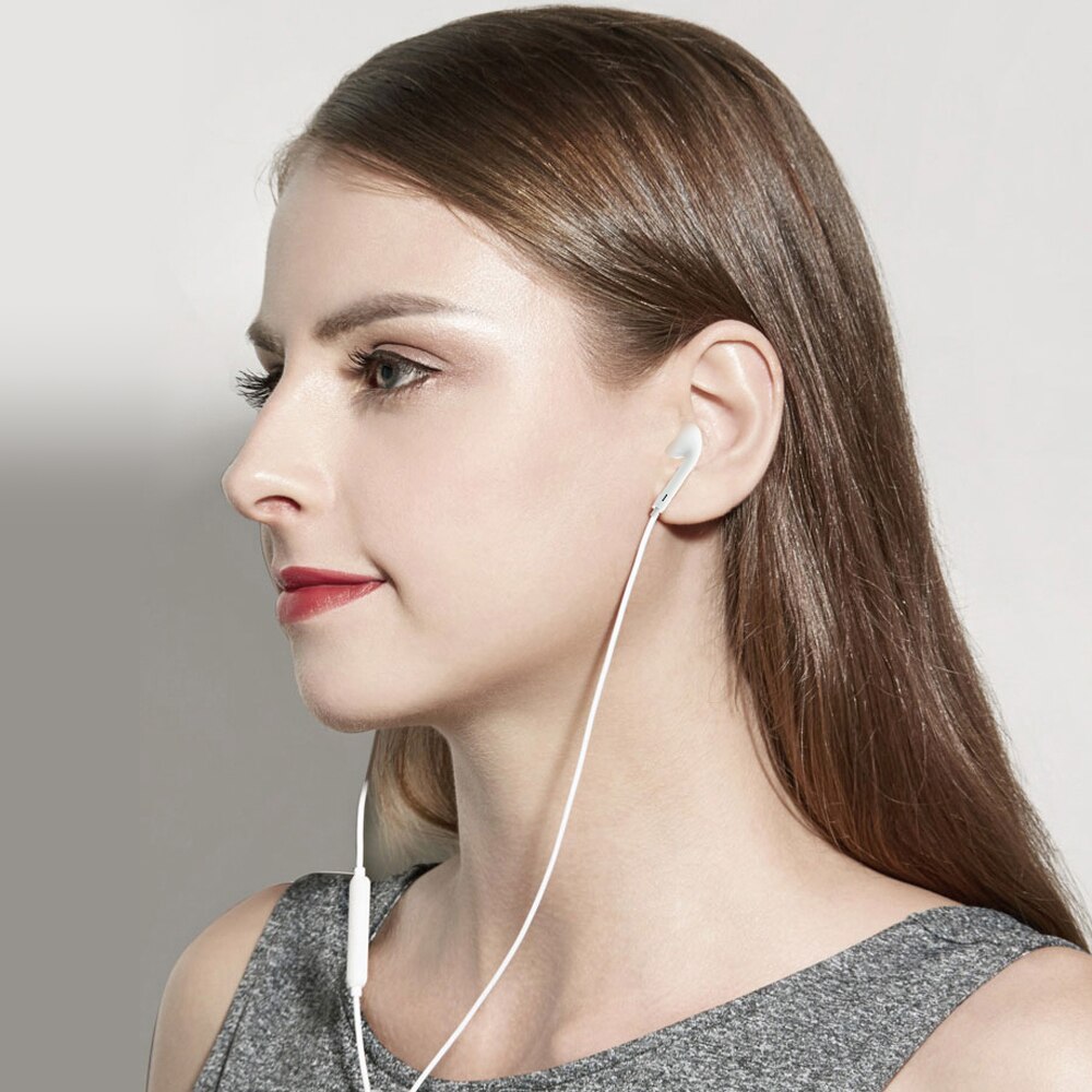 Stereo Sound Ligting In Ear Earphone for Apple iPhone 8 7 Plus X XS MAX XR 11 Wired Control Earbuds with MicMusic Earphone