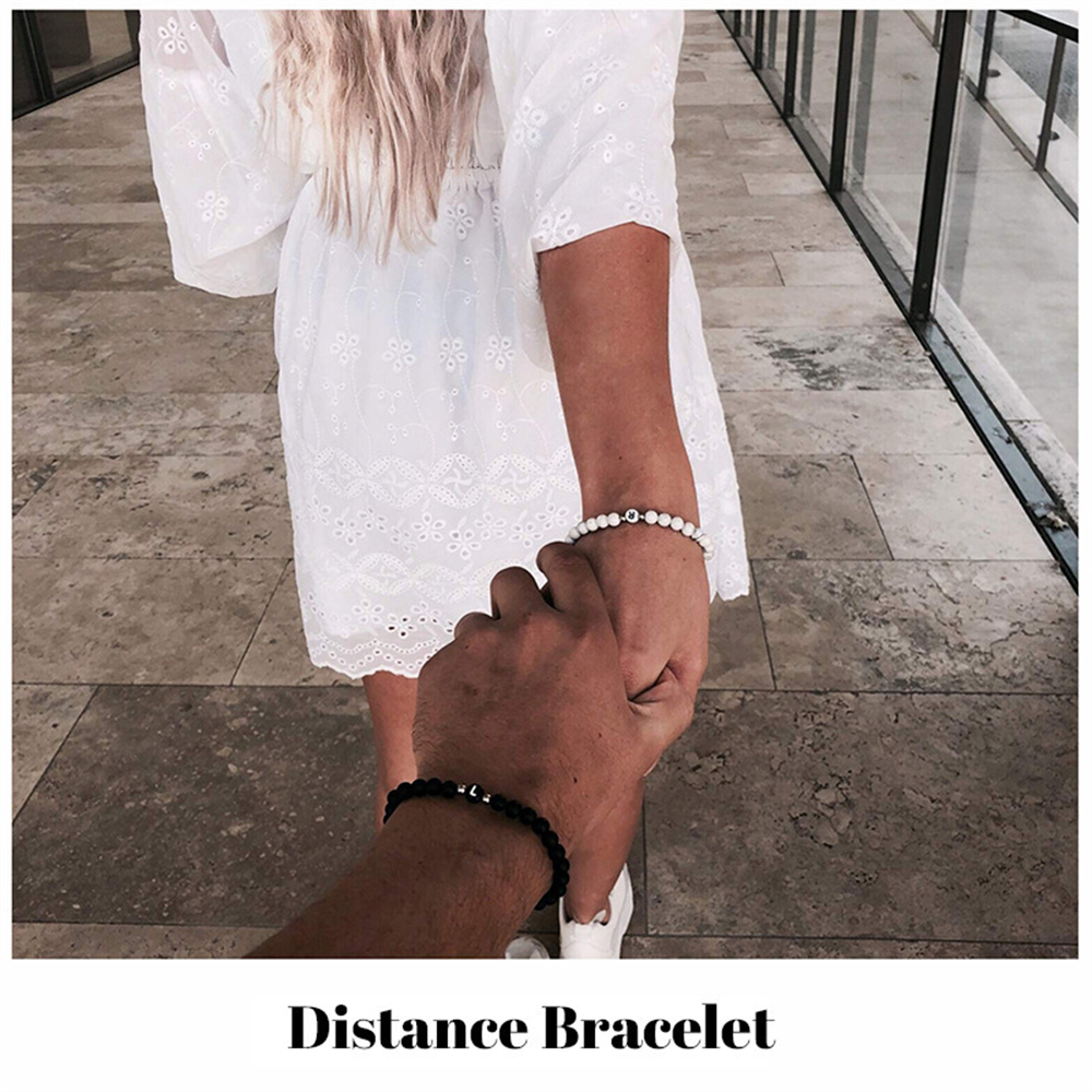 Pulsera de 26 letras de piedra blanca y negra hecha a mano DIY para mujeres, hombres, joyería para parejas, pulsera elástica de cuentas de la suerte de la amistad, para niños