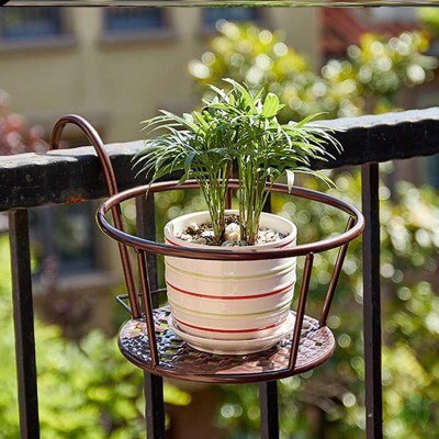 Estante de flores colgante para balcón, barandilla de estilo europeo, alféizar de ventana, soporte de maceta de hierro, accesorios de decoración del hogar: C