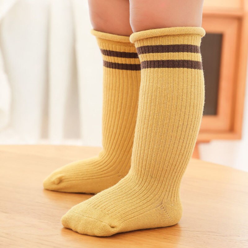 Calzini lunghi in cotone con suola antiscivolo inverno autunno tinta unita a righe 0-12 mesi calzini lunghi da bambina calzini da pavimento per interni
