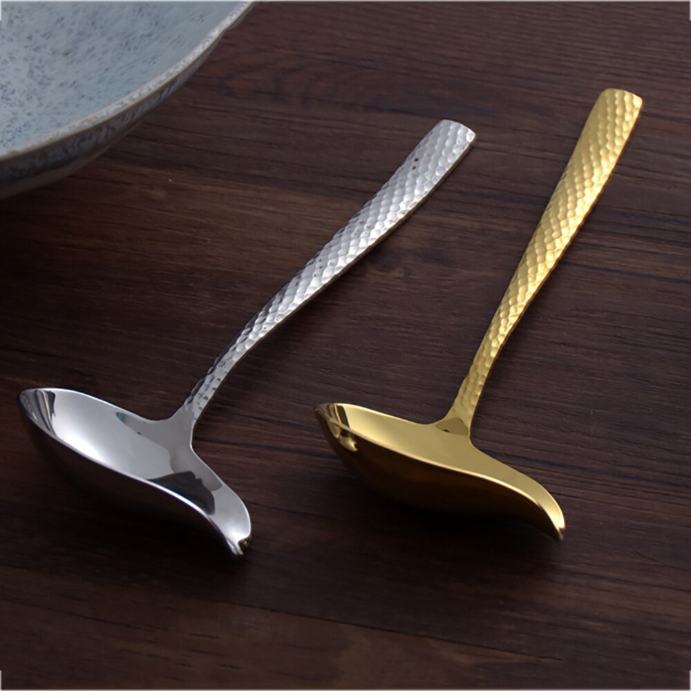 Cuchara de acero inoxidable con boquilla para salsas, cucharón pequeño para sopa, de martillo, accesorios de cocina, cuchara de mesa para olla