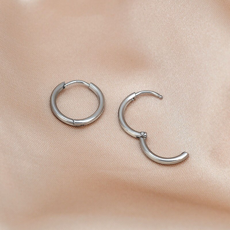 Stainless Steel Hoop Earrings Nose Ring Smooth Small Rounded Dainty Huggies Helix Daith Men Women Piercing Jewelry 18G
