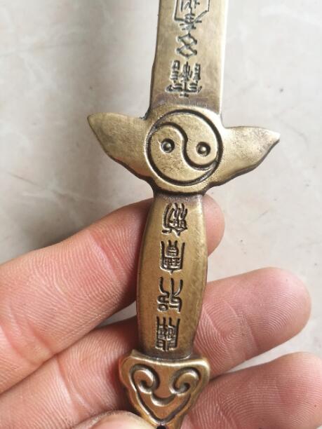 Statue en cuivre 16cm/épée en bronze ancien | Amulette, maison de ville Exorcise les esprits malins