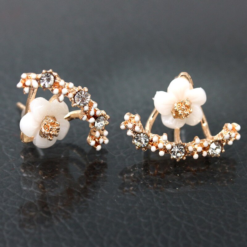 Leuke Kleine Daisy Bloemen Stud Oorbellen Voor Vrouwen Koreaanse Sweet Crystal Flower Earring Meisjes Mode Elegante Sieraden: Rhodium Plated