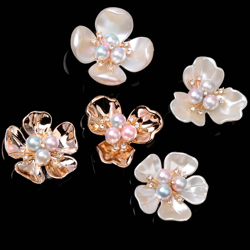 10 Uds. De botones de flores y perlas de concha de diamantes de imitación de aleación de , accesorios de joyería de corazón, ramo de novia, bolsa DIY, Material para manualidades para el cabello