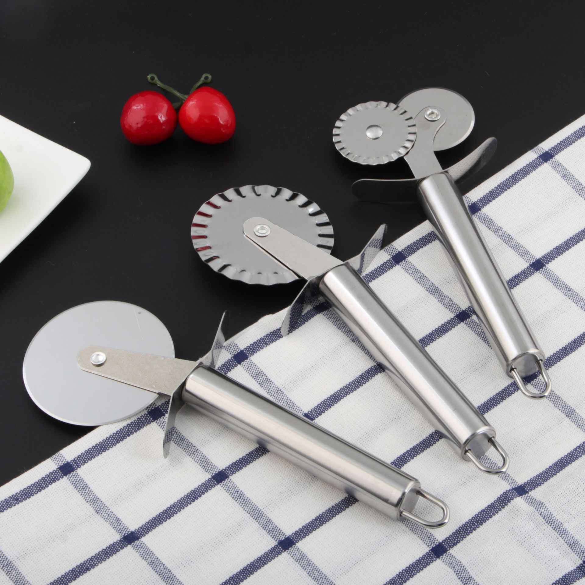 Stainless Steel Pizza Peel Metal Pizza Peel with Handle and Pizza Cutter Wheel Shovel Kitchen Cutter Cake Tool Slicer