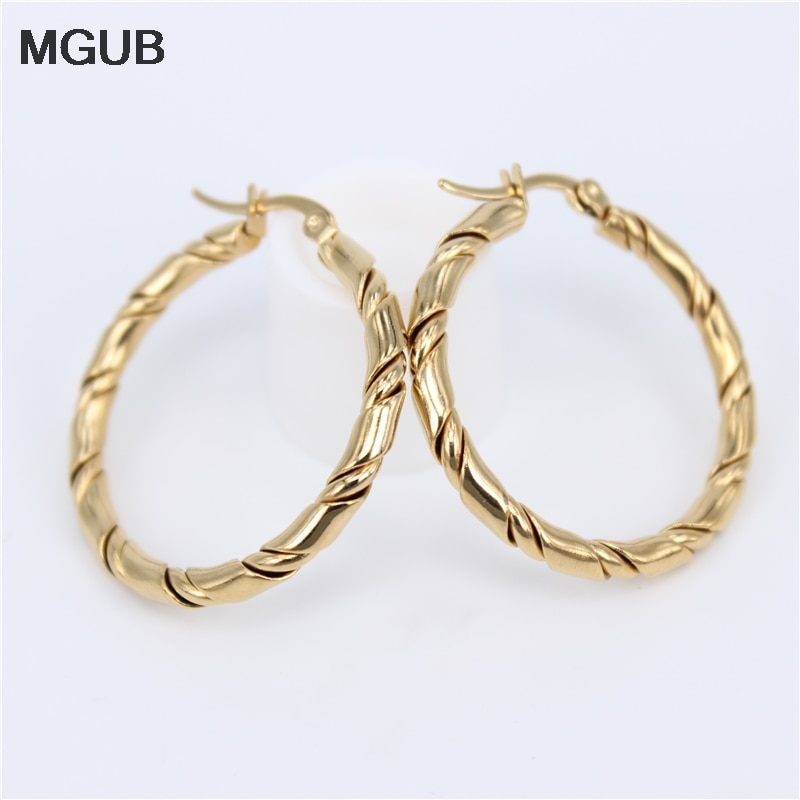 gold color hoop earring 30mm35mm40mm outer diameter and 4mm thick Simple women wear every day LH679