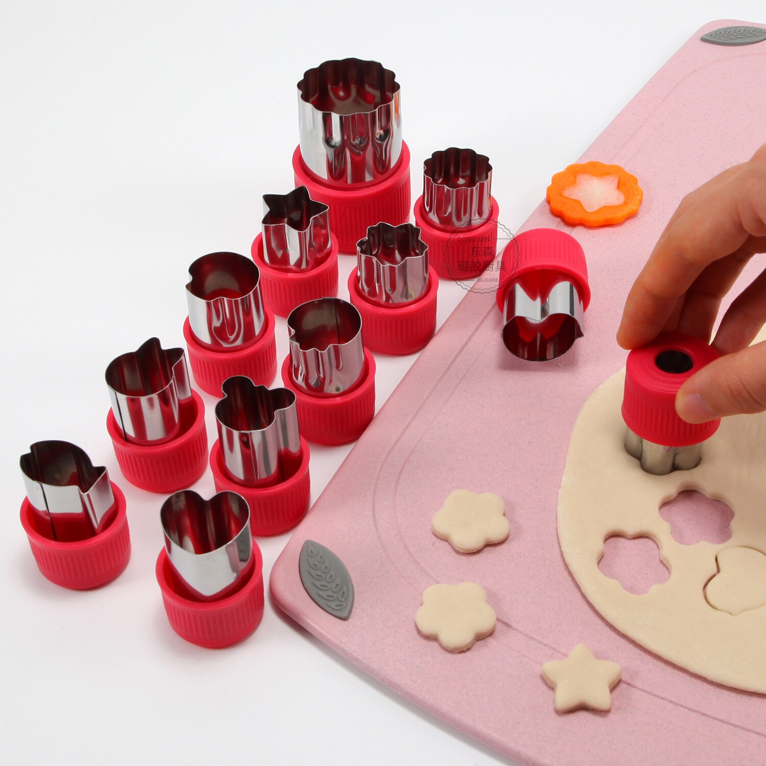 Vegetable Fruit Cutter Mold Cookie Tools 12Pcs Green Durable Food Decor Cutter Vegetable Fruit DIY Flowers Cutting Cutter Set