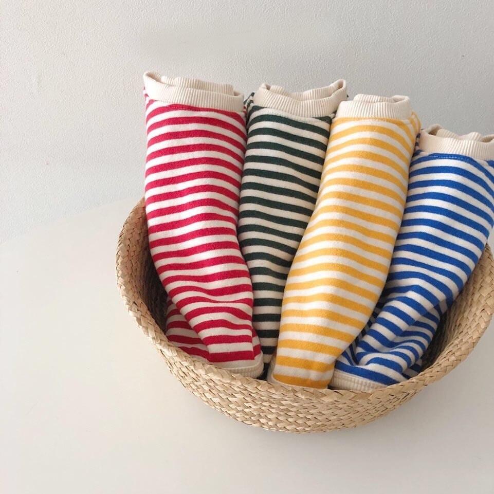 Babykledingset voor jongens, gestreepte tops met lange mouwen en kinderoveralls + muts, 3 sets kinderkleding, jumpsuits voor meisjes en babykleding.