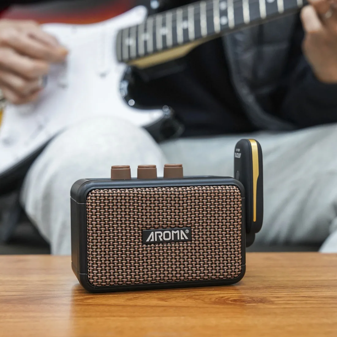 Aroma AG-04 Amplifier Bluetooth Audio AMP Portable Speaker Electric Guitar Mini Amplifier 5W Output Electric Guitar Accessories