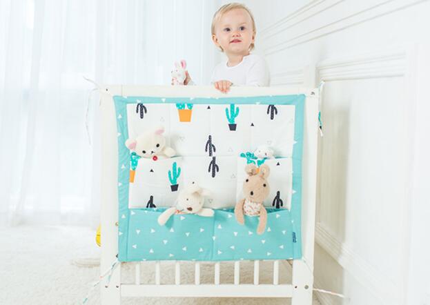 Mousseline boombed hangende opbergzak babybedje merk baby katoenen wieg organizer 60*50cm speelgoed luierzakken voor wieg beddengoedset: Cactus