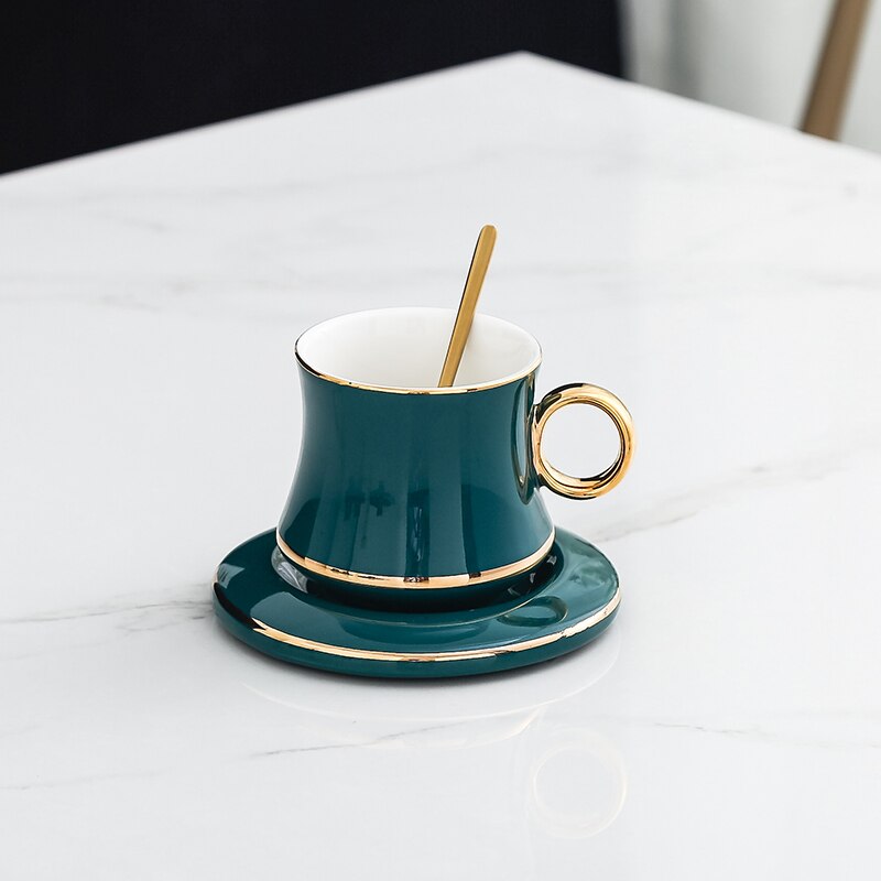 Europæisk kaffekop sæt keramisk kop underkop luksus forgyldt morgenmad mælkekrus stå fincan redskaber kopper  ac50bd