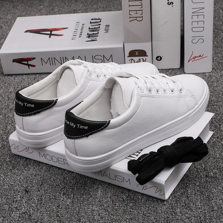 Autumn Woman Shoes Woman PU Leather Shoes Ladies Breathable Cute Heart Flats Casual Shoes White Sneakers: Black / 35