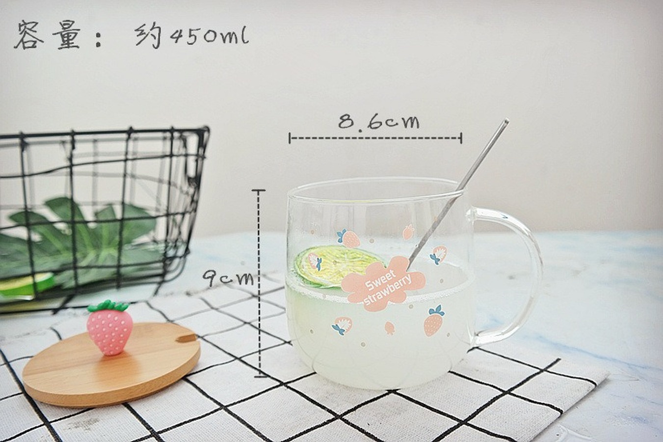 Cute Water Glass Transparent Mug Drinking Glasses with Handgrip 3d Lid Cartoon Strawberry 450ml Borosilicate Cup Juice Drinkware