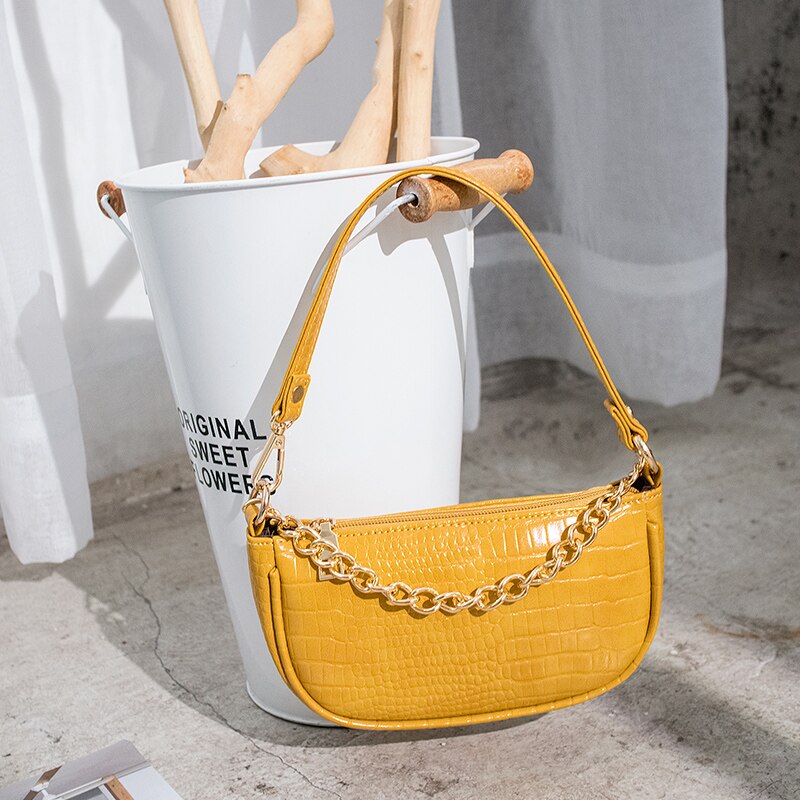Stijlvolle schoudertas voor dames, schelpvormig, effen kleur, krokodillenpatroon, ketting, wild, messengertas voor dagelijks winkelen: Geel