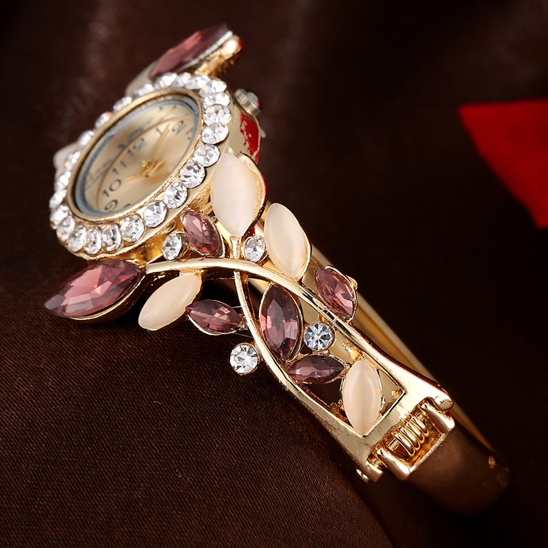 Luksus rhinestone armbåndsur kvinder krystal blad form armbånd ure guld quartz ure