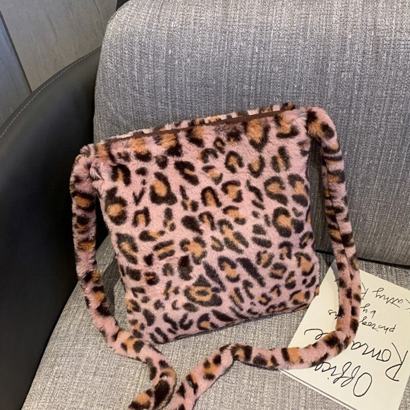 Puimentiua Winter Shoulder Bag Female Leopard Female Bag Chain Large Plush Winter Handbag Messenger Bag Warm Fur Bag: 3