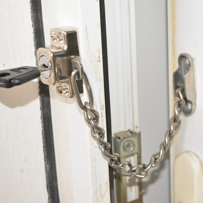 Stainless Steel Window Chain Lock Guard Door Restrictor Child Safety Security Chain Lock for Flat Open Windows Anti Theft