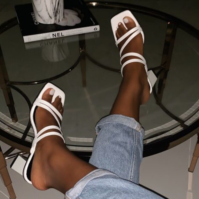 Plus Größe 36-42 Spitze Ferse frauen Hausschuhe Karree Gladiator eng Band Gurt hoch Fersen Sommer Frauen schuhe Weiß AC399: Weiß / 6,5