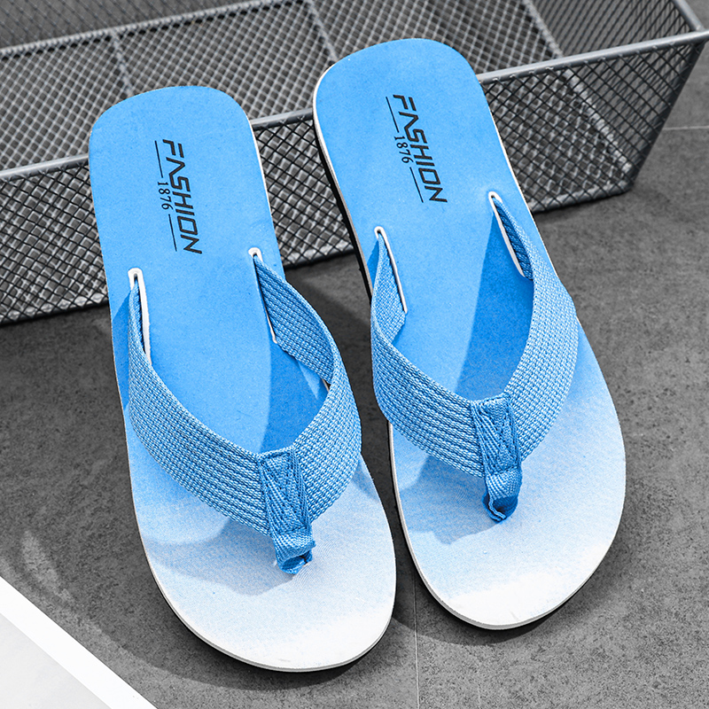 Tongs respirantes antidérapantes pour hommes, nouvelles pantoufles d'été à la , simples et polyvalentes, vêtements de rue, sandales respirantes,: Blue / 44
