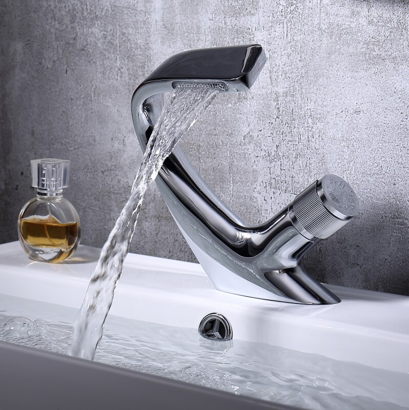 Xunshini luksus håndvaskarmatur moderne messing vandfaldsbatteri vandhaner dækmontering vask kran koldt vandblandebatteri: Krom